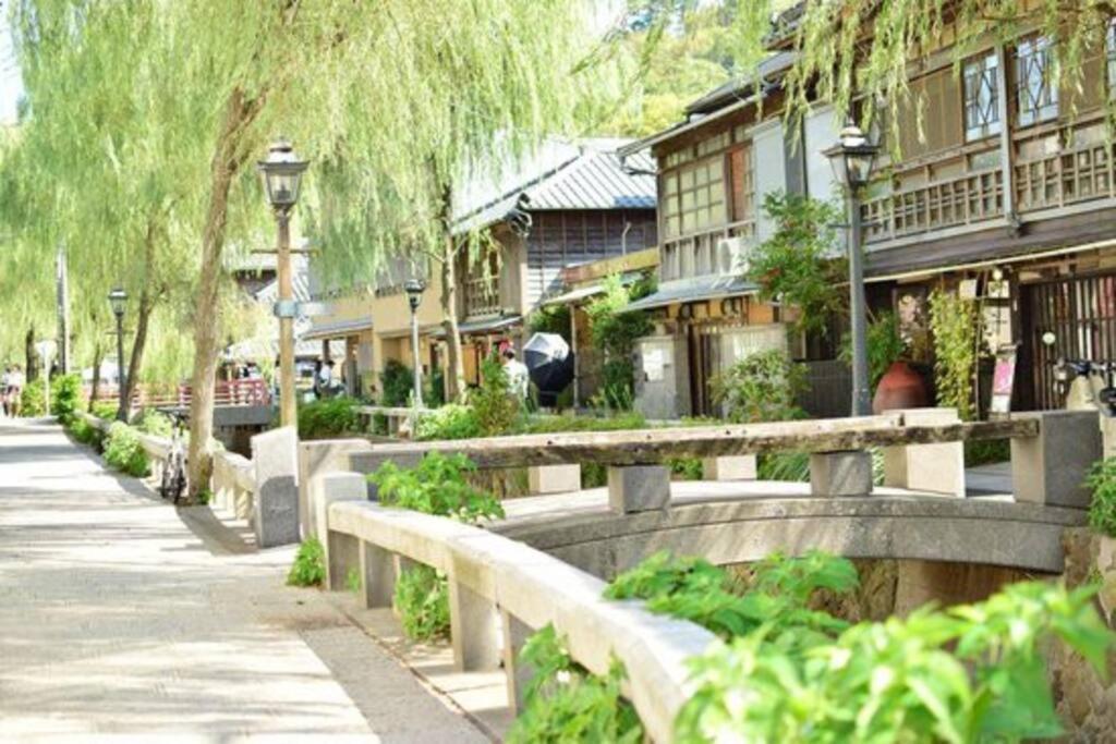 三丁庵 貸別荘 海まで徒歩10分 観光地ペリーロードまで徒歩2分の最高なロケーション 下田を遊び尽くせる貸別荘 無料駐車場もあります2Min Walk To The Perry Road 10Min Walk To The Beach Old Japanese Modern Style House Kültér fotó